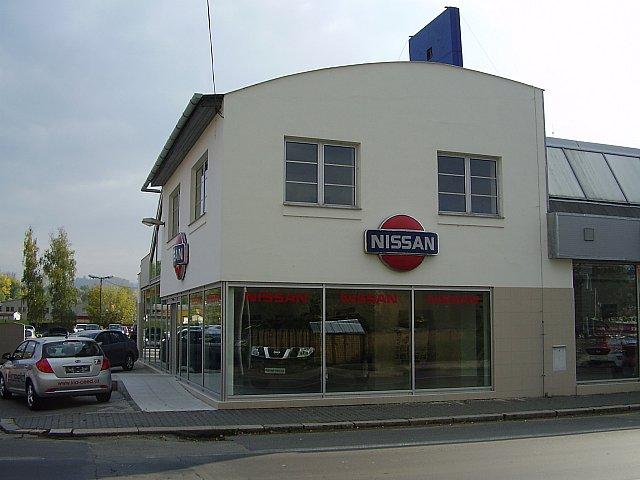 Autosalon Nissan AZ